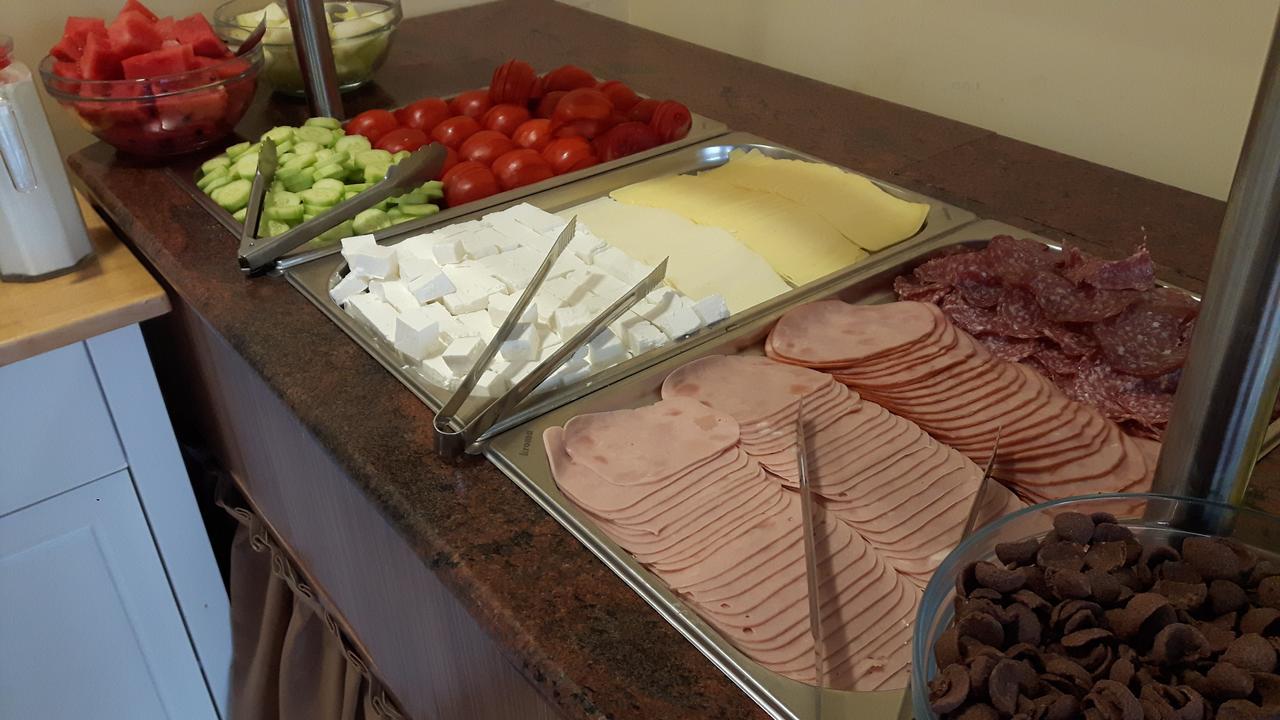 Hotel Black Sea - Breakfast, Pool & Free Parking Obzor Ngoại thất bức ảnh