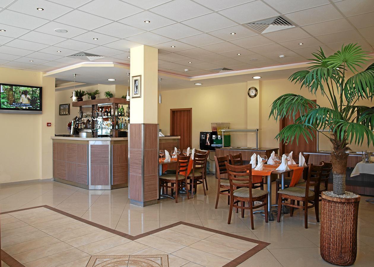 Hotel Black Sea - Breakfast, Pool & Free Parking Obzor Ngoại thất bức ảnh