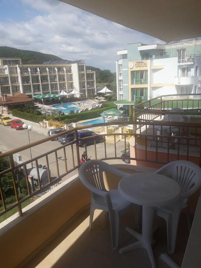 Hotel Black Sea - Breakfast, Pool & Free Parking Obzor Ngoại thất bức ảnh