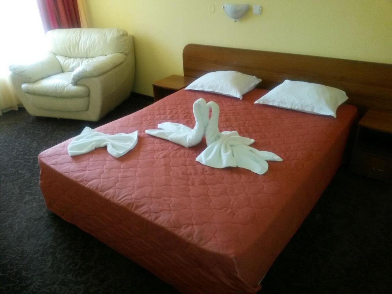 Hotel Black Sea - Breakfast, Pool & Free Parking Obzor Ngoại thất bức ảnh